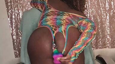 Nookiescookies stuffed her pussy with her toys - 1 image