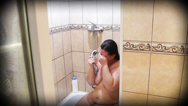 Mature BBW MILF in the shower. Peeping. - 4 image