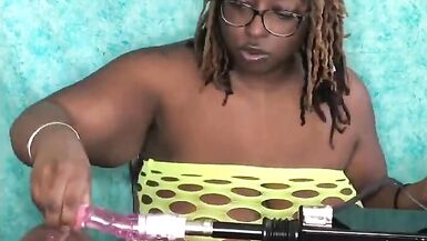 Nookiescookies prova due dei suoi sex toys preferiti - 6 image