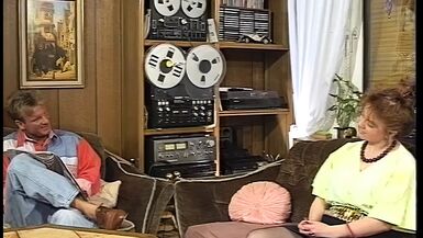 Dicke Milf mit Behaarter Muschi im Wartezimmer gefickt - 1 image