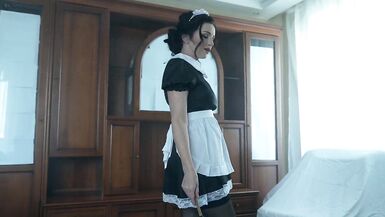 Porn Horror: The Ghost of the Maid