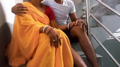 Roshani Bhabhi Ko Sidiyo Par Choda Khade Khade jab Unka Bhaiya Se Jagda hua - 3 image
