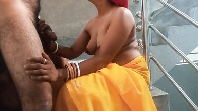 Roshani Bhabhi Ko Sidiyo Par Choda Khade Khade jab Unka Bhaiya Se Jagda hua - 9 image