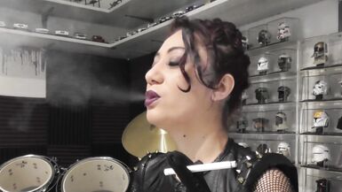 Look closely like smoke