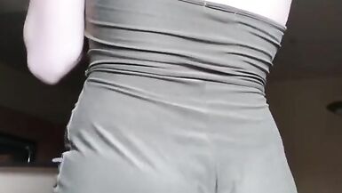 Sexy redhead milf twerking - 9 image