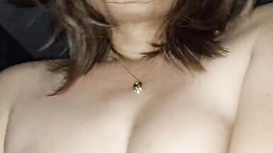 Realmente caliente follar y chupar por la esposa asiática MILF