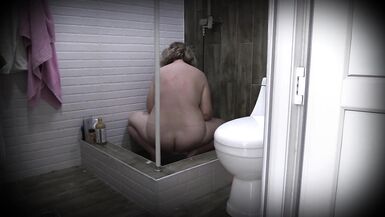 Mature Busty BBW Hairy Pussy MILF Shower Peeping - 12 image