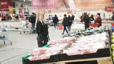 Squirt- Car Masturbation Streete kadar Big Cucumber ile Halka Açık Sikiş - 1 image