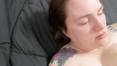 Housewife Becki Doesn't Stop Cumming - 15 image