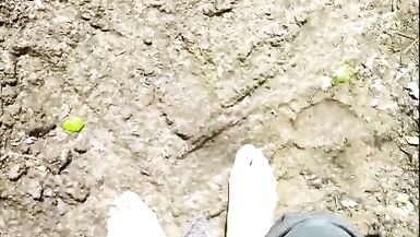 hiking barefoot in the mud, getting very dirty feet, feet fetish only ! - 5 image