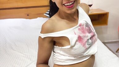 La belle-mère aide à faire les devoirs avec ses lèvres de Latina. Commandez votre propre vidéo personnalisée, faite spécialement pour votre visionnage privé. - 6 image