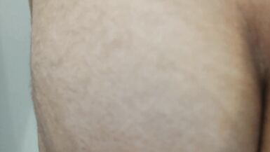 Standing fuck ends in a creampie on the thigh - 13 image