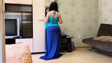 Cette femme mûre veut une bite dans son gros cul