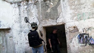 Sexe dans un lieu public avec un géologue