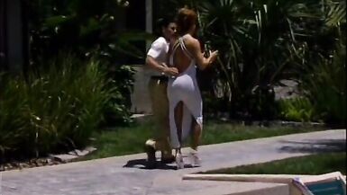 Bored housewife gets pounded by muscle boy and takes spunk on her cunt - 3 image
