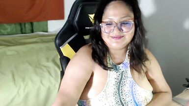 Bbw just talking with her fans - 9 image