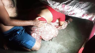 Palang Ke Niche Pasi Huyi Aunty Ko Masti Me Pel Diya - 5 image