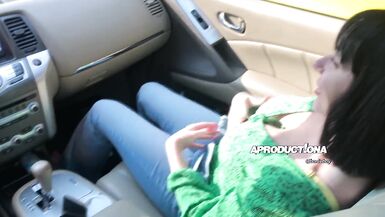 Jordan qui squirte dans ma voiture - 3 image