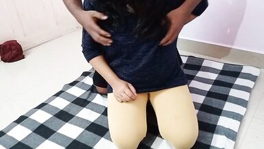 Tuition Teacher Ko Uske Ghar Me Godi Banakar Dab Ke Pela - 2 image