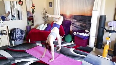 Aurora Willows yoga in sexy booty shorts - 13 image