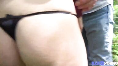 Elise, sexy milf, wants two hard cocks to make the double penetration - 6 image