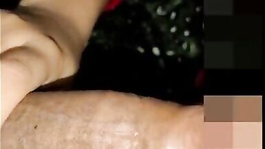 Im Sommer hatte Madam Lust, meinen Schwanz zu lutschen, und so kam es, dass sie mich morgens, nachdem sie mich zur Toilette gebracht hatte, lutschte - 2 image