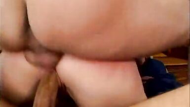 Smacking and fucking darkhaired milf loose ass hole - 7 image