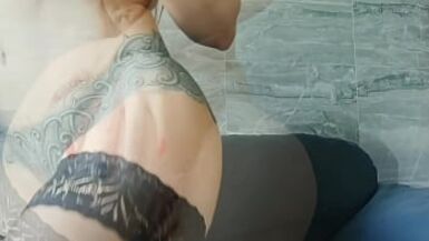 HOT MILF SHOWS ALL PARTS OF HER PUSSY - 1 image