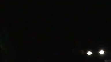 Belle et sexy salope au milieu de la nuit pour