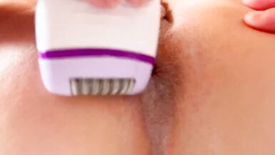 Je rase ma chatte et mon cul pour ce soir ! - 8 image