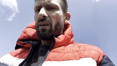 Son anus est si tendre aujourdhui, Mesdames et Messieurs