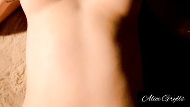 La grande COQUE pour une MILF en chaleur avec un corps parfait, COWGIRL et DOGGYSTYLE pov par ALICExJAN - 2 image