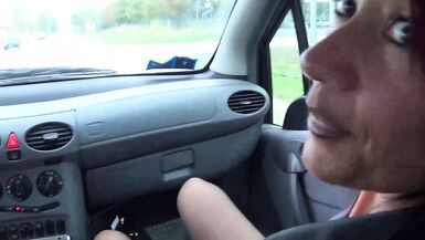 Dans la voiture, lenvie monte ! !! - (Histoire n#01)