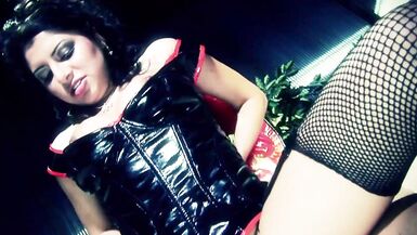 Latin üvey anne büyük horoz tarafından gerilir - Sativa Rose