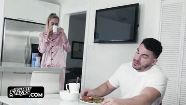 Naughty Step Aunt Advantages her Nephew after Living in the Same House - 4 image