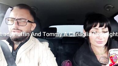 They have sex in the car - 3 image