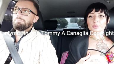 They have sex in the car - 7 image