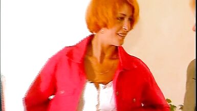 Sesso a tre hardcore con 2 puttane arrapate arrapate milf - 3 image