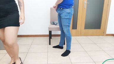 Mature mother takes clothes measures to her son's friend