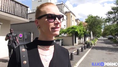 Gabrielle, beautiful milf, satisfies her fantasies with a good cock - 4 image