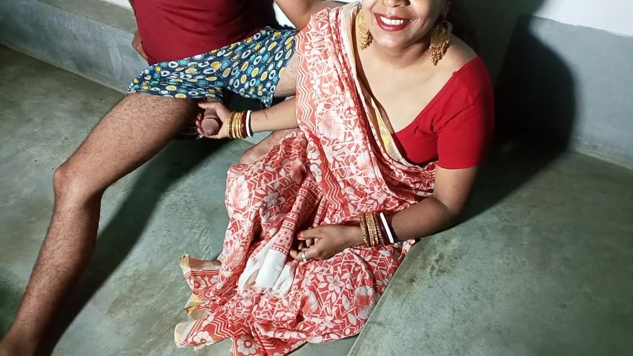 1280px x 720px - Bhabhi ne Suhagraat Kese Manate Hai Sikhaya - Indian Bengali Bhabhi Sex at  Zeenite