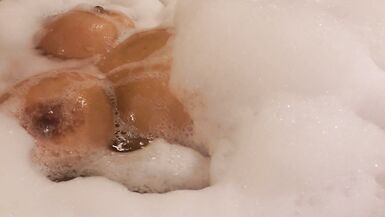 Bubbles and titties... - 13 image