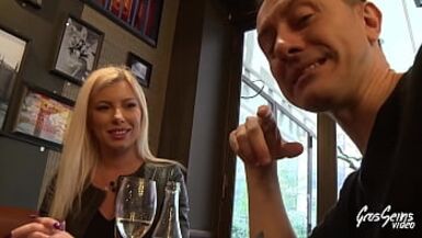 Donna Bell takes advantage of a visit to France to get her ass fucked - 1 image