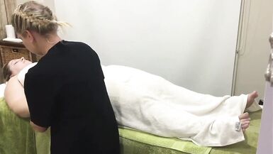 hot pretty bbw getting deep relaxing body massage at spa U010 - 13 image