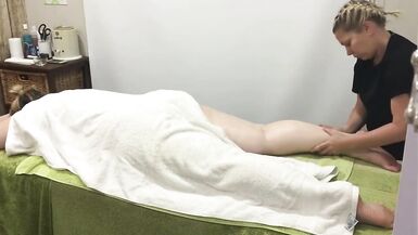 hot pretty bbw getting deep relaxing body massage at spa U010 - 3 image