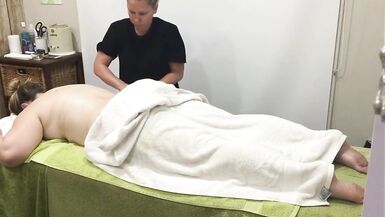 hot pretty bbw getting deep relaxing body massage at spa U010 - 6 image