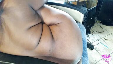 Thot in Texas Big Ebony Mom Booty Wobbles When You Fuck Her - 5 image