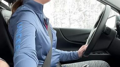 HOT BRUNETTE Gives Her Passenger a HANDJOB