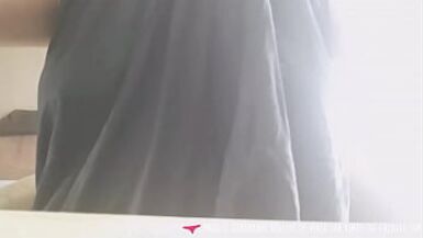 性感女郎挑逗你，让你射精 - 1 image
