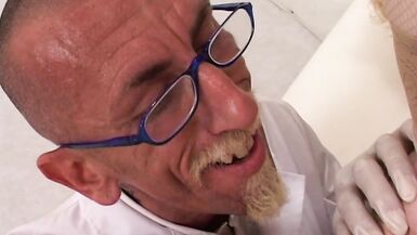 DOCTEUR Ernesto Iervolino, médecin dentraide. - (épisode n°04) - 3 image